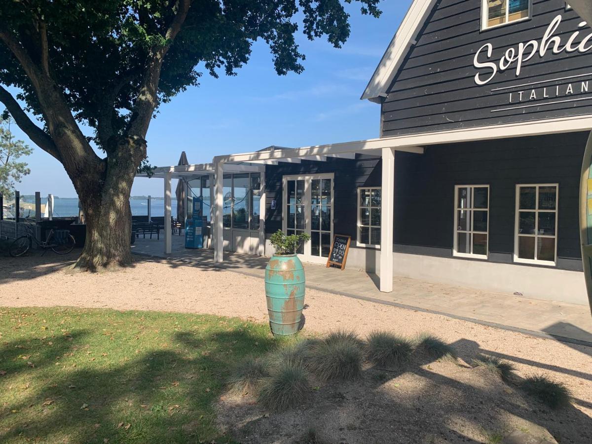 Green Villa In Bester Lage - Dachterrasse Mit Meerblick - Grosser Eingezaeunter Garten - Kinderfreundlich - Hunde Inklusive - 4 Sterne Resort - Direkt Am Strand - Pool Inklusive Hulshorst Luaran gambar